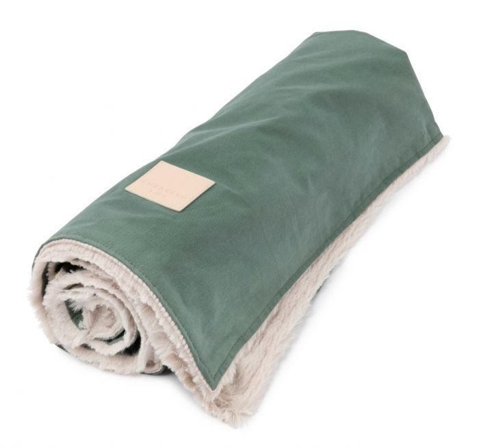 FuzzYard Life Comforter Blanket - Myrtle Green